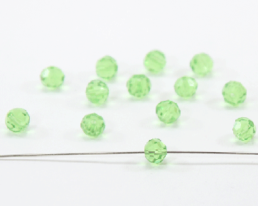 Crystal Glasschliffperlen, 6 mm, rund, peridot grün, 20 Stk.
