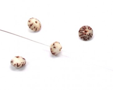 Betelnuss-Perlen, 6 mm, Doppelkegel, creme-braun, 20 Perlen