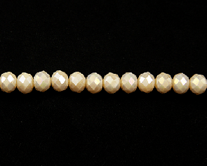 Glasschliffperlen, Glasrondellen facettiert, 6mm, pastell peach opak mit Lüster, 50 Perlen