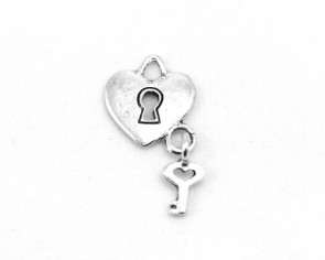 Charms, Herzanhänger mit Schlüssel, antik silberfarbig, 14 mm